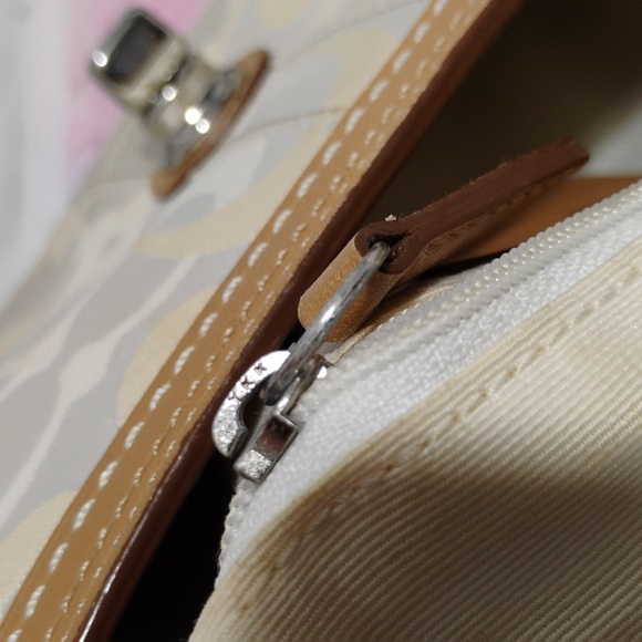 SALE! Auth Vintage Coach Signature Sufflette Cloth/Leather Shoulder/Handbag - Picture 12 of 14